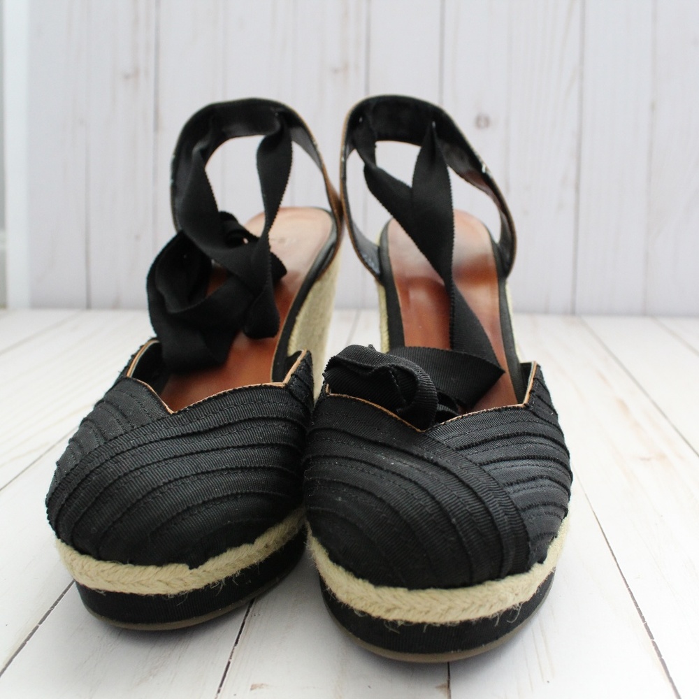 Black Gap Wedges
